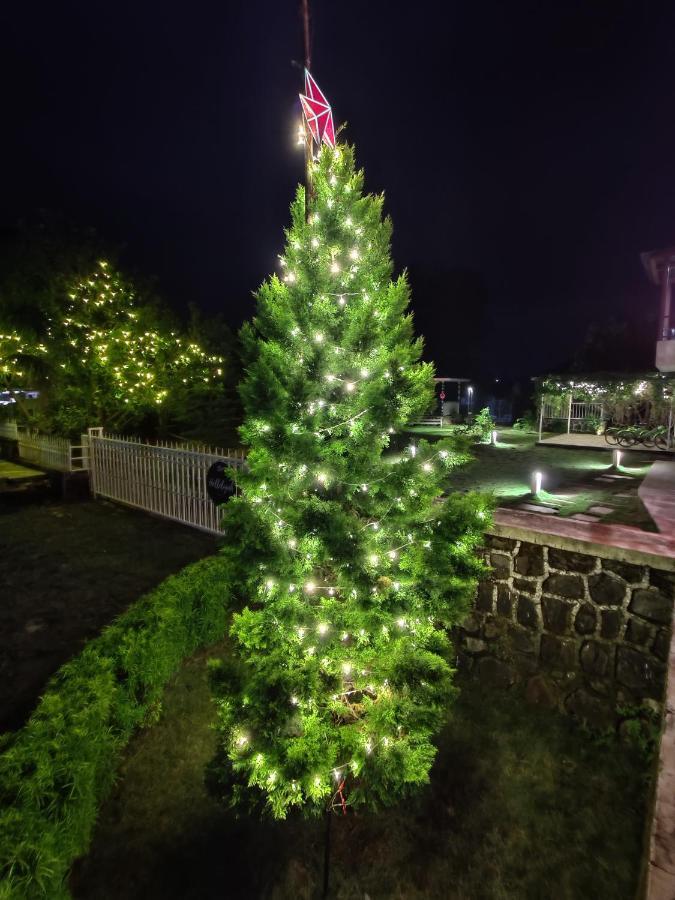 Jenjon - Hallelujah Country house Karjat